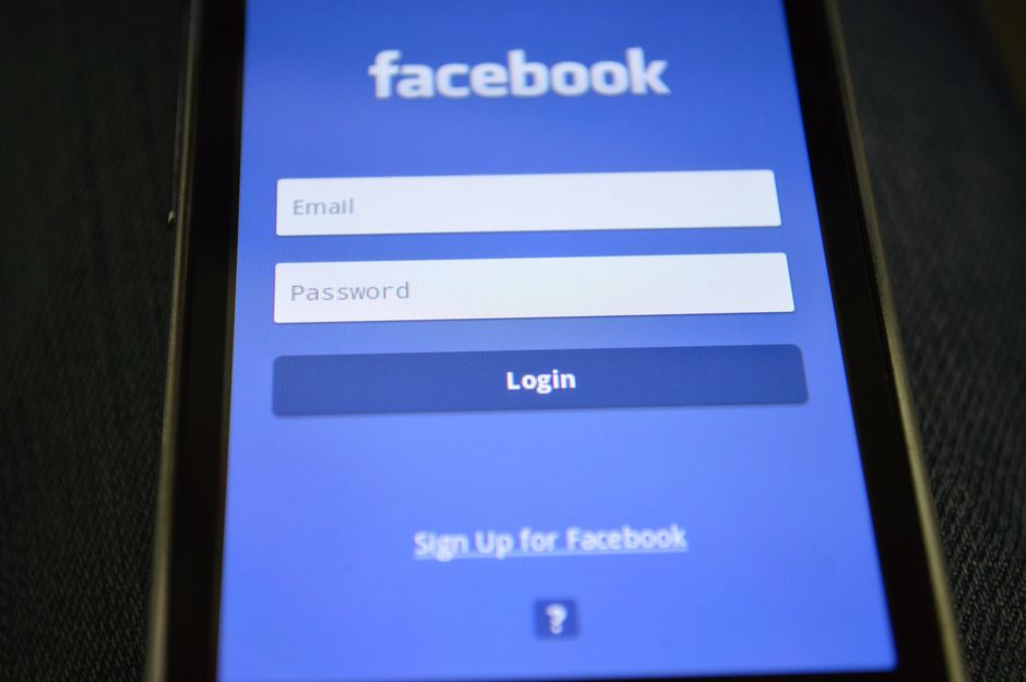 Facebook Algoritması ve Abone Stratejisi: 2026 Uzman Rehberi