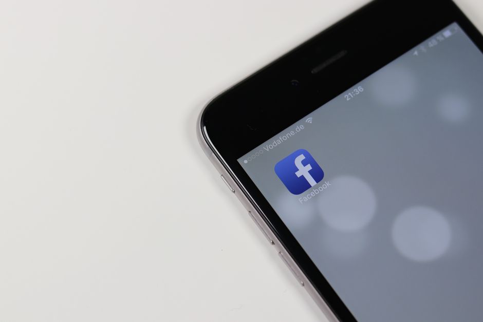 Facebook Algoritması ve Yorum Stratejisi: 2026 Uzman Rehberi