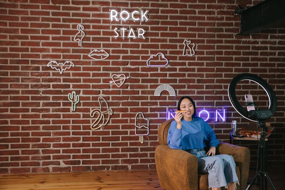 YouTube Abone Fiyatları Karşılaştırması 2026 — En Uygun Paket Hangisi?
