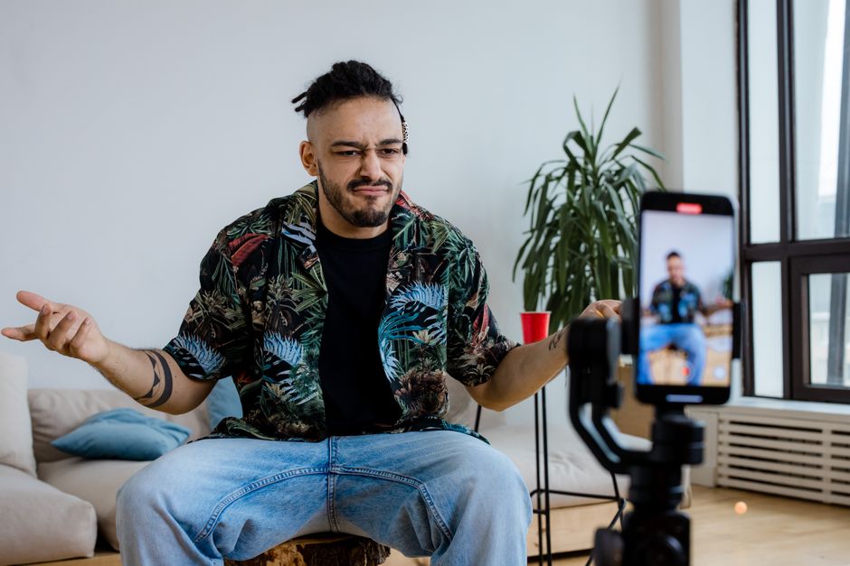 YouTube İzlenme Fiyatları Karşılaştırması 2026 — En Uygun Paket Hangisi?